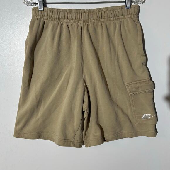 Nike Sportswear Club Fleece Activewear Cargo Tan Sweat Shorts Men’s Size Medium - Picture 1 of 6